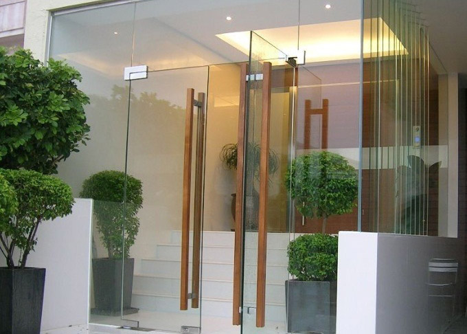 Frameless Doors with Floor Spring Machine